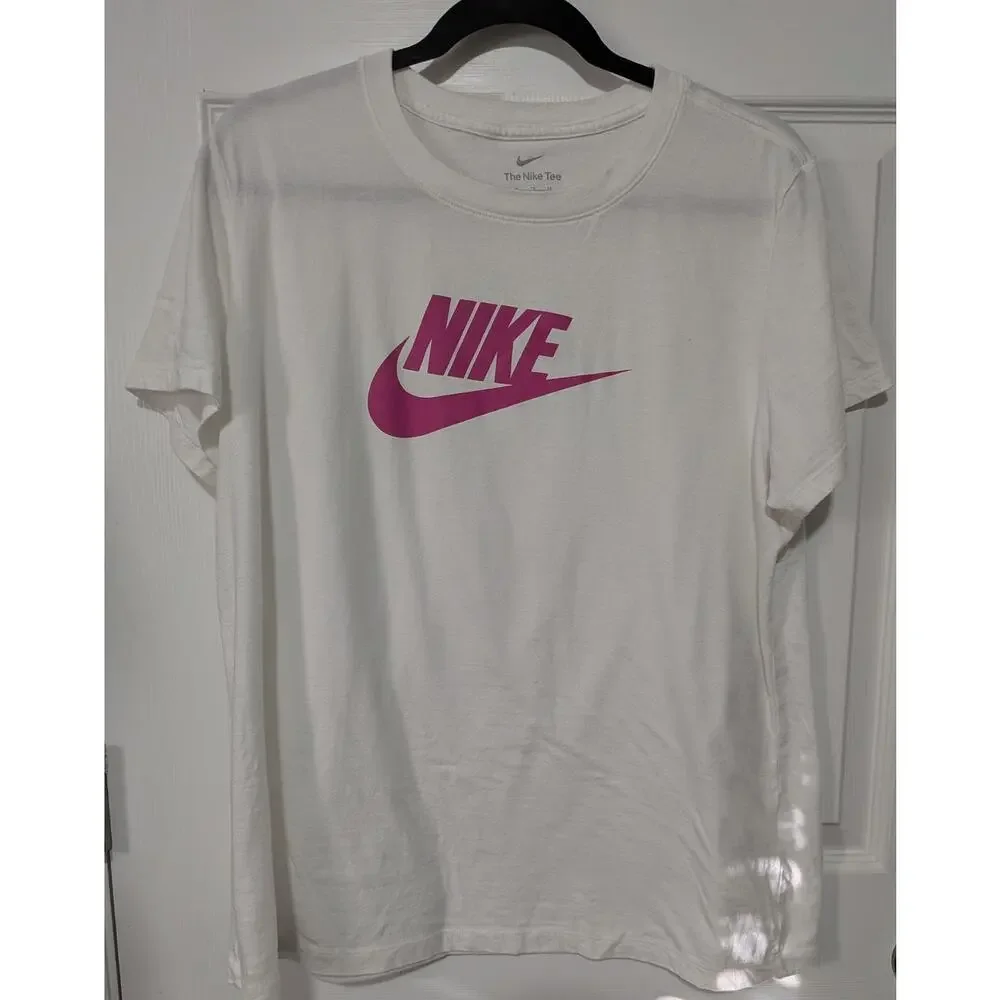 Nike Women's sz XL The Nike Tee T-Shirt Pink Logo white & pink cute T